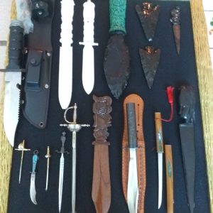 Mini colección de cuchillos y abrecartas