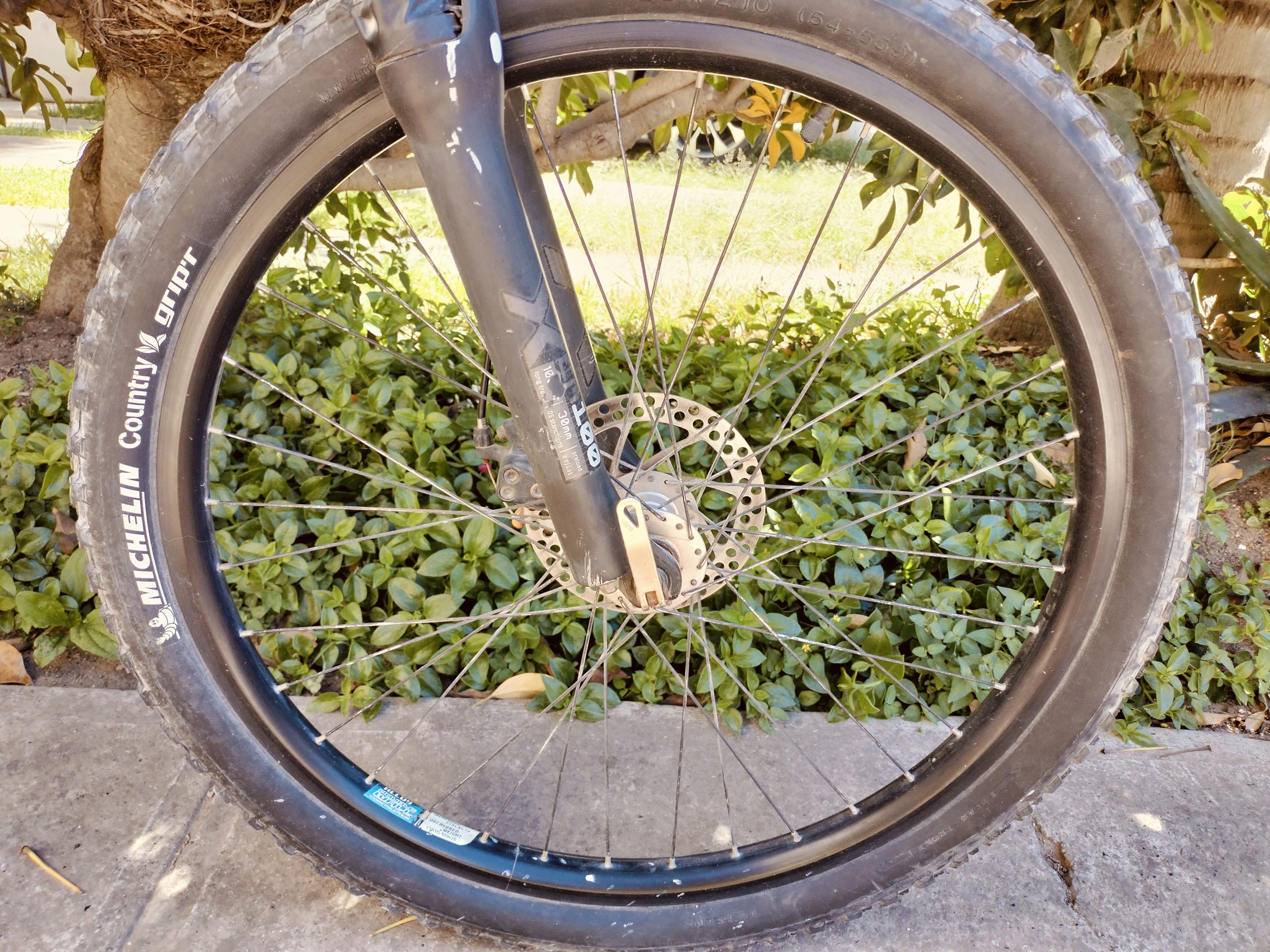 Bicicleta Giant R26 - Image 2