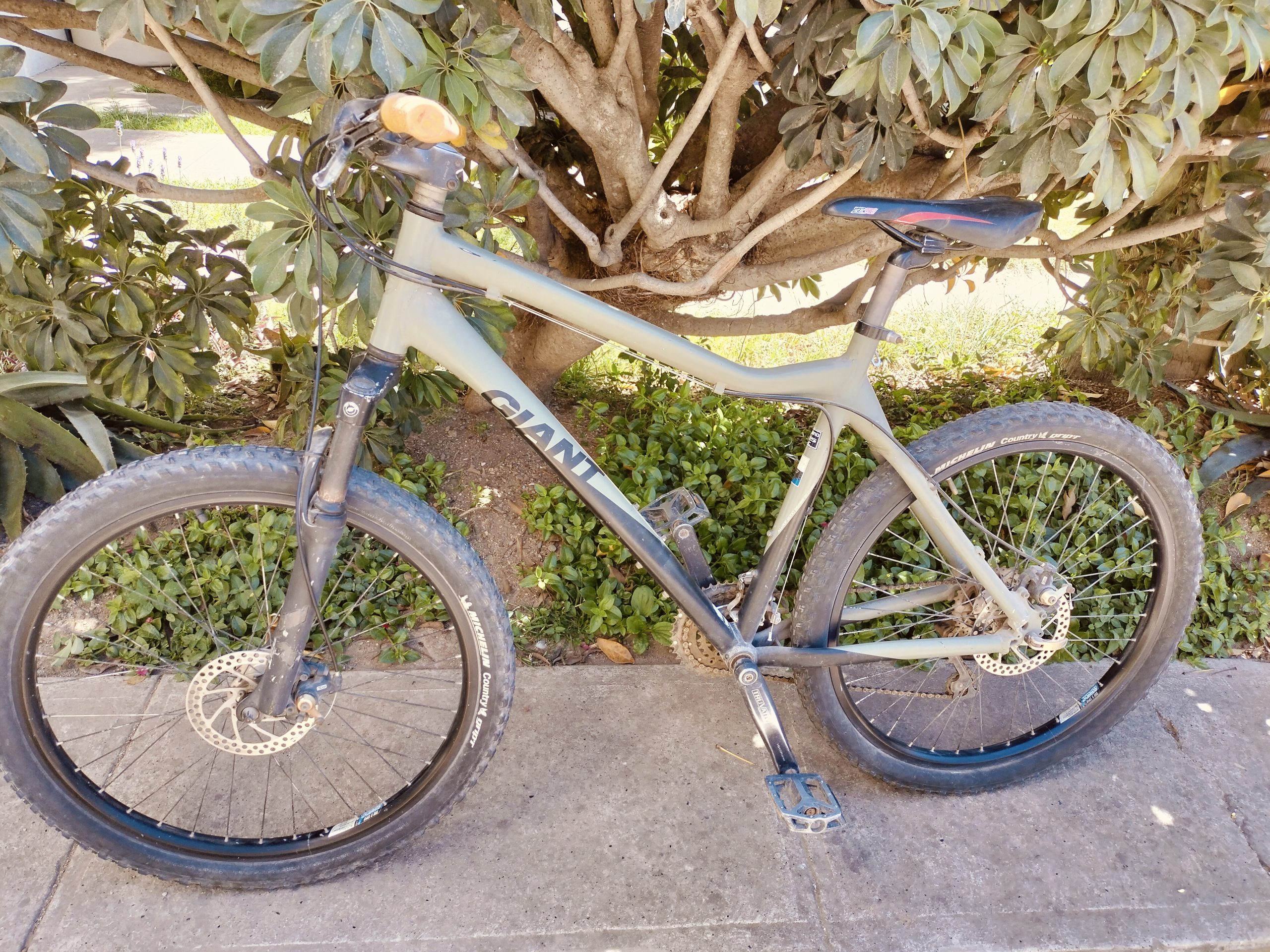 Bicicleta Giant R26 - Image 3